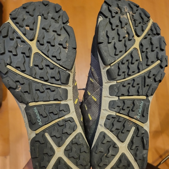 Columbia Hiking shoes - Picture 3 of 5